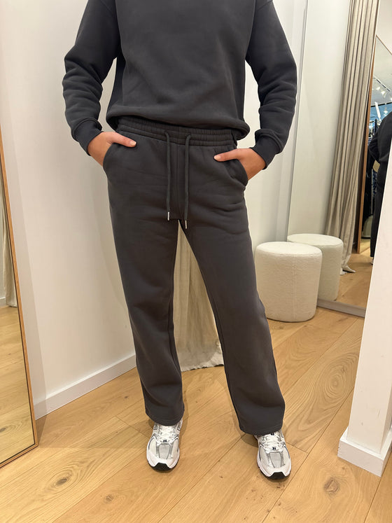 Straight Leg Track Pant Charcoal