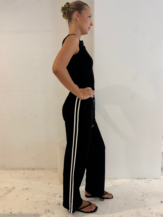 Elastic Waist Relaxed Pant Black/White