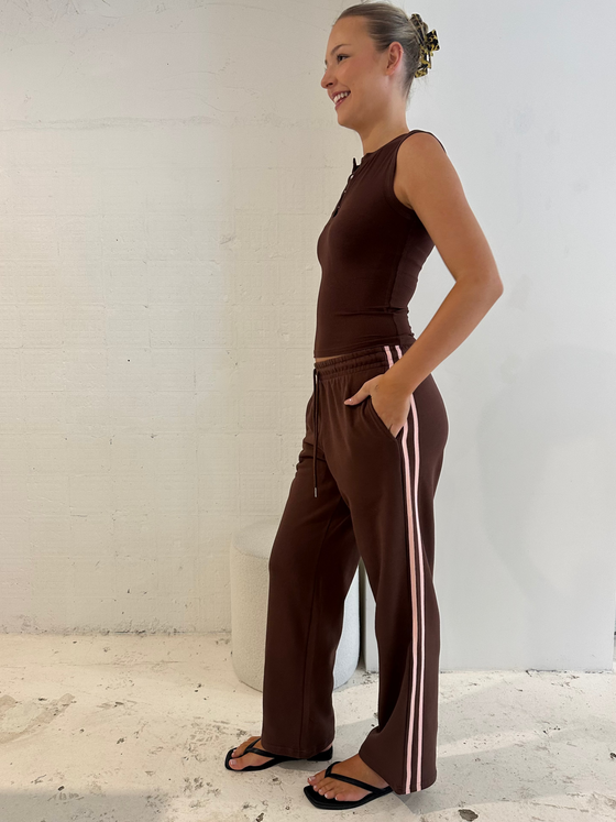 Elastic Waist Relaxed Pant Chocolate/Pink