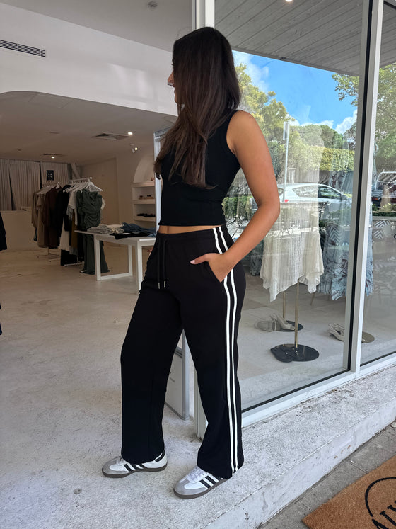 Elastic Waist Relaxed Pant Black/White