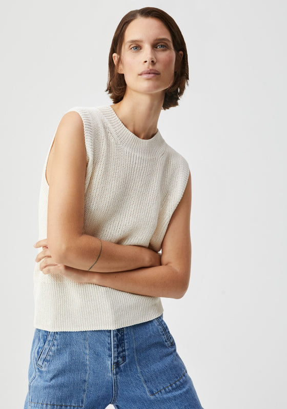 Morrison Byron Knit Vest Milk